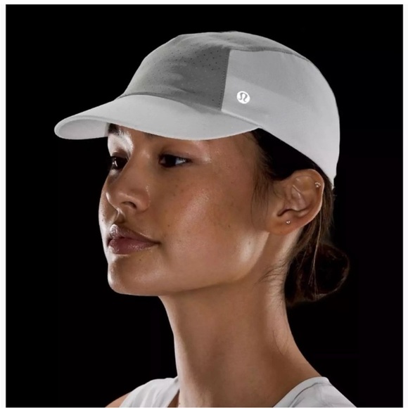 LULULEMON Perforated Run and Train Hat White NEW - Picture 1 of 8